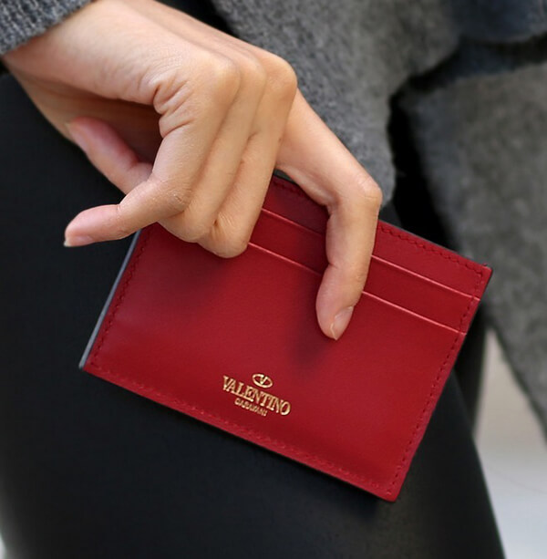 2018新作 VALENTINO★ヴァレンティノスーパーコピー ロックスタッド カードケース 16FW LW2P0486.BOL