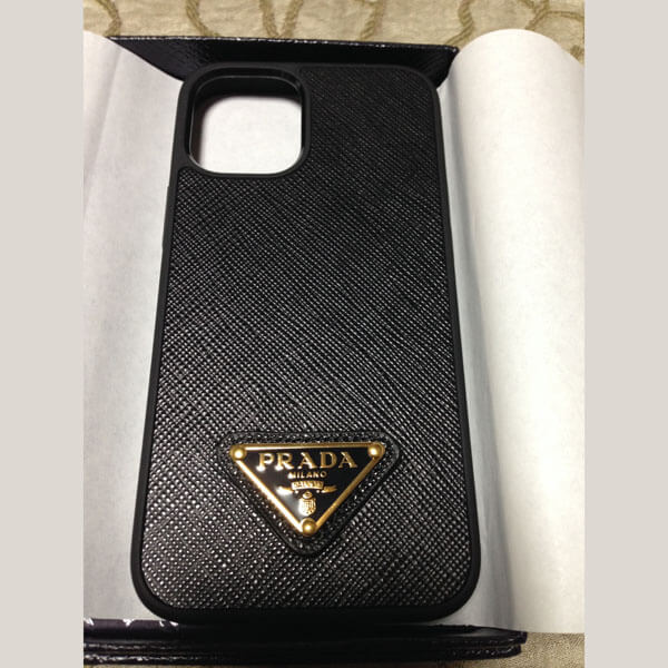 すぐ届く☆Prada (プラダ） サフィアーノレザー iPhone12 ケース