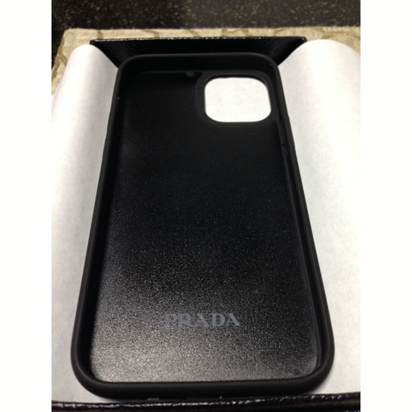 すぐ届く☆Prada (プラダ） サフィアーノレザー iPhone12 ケース
