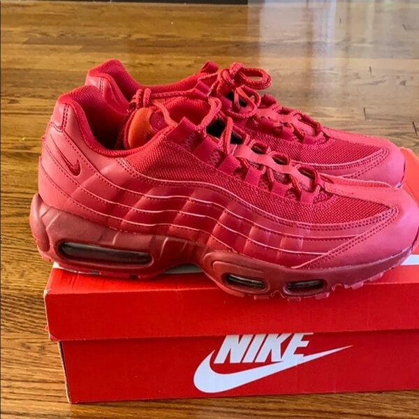 日本未発売モデル ナイキ エアマックス 95 RED 偽物ナイキ エアマックス 95