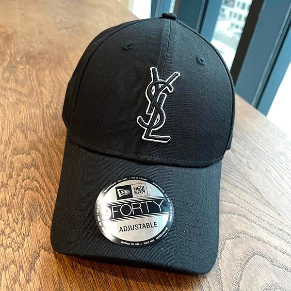 【話題商品！】サンローラン×ニューエラ 偽物☆モノグラムキャップ帽☆YSLキャップ★687687YCL361000